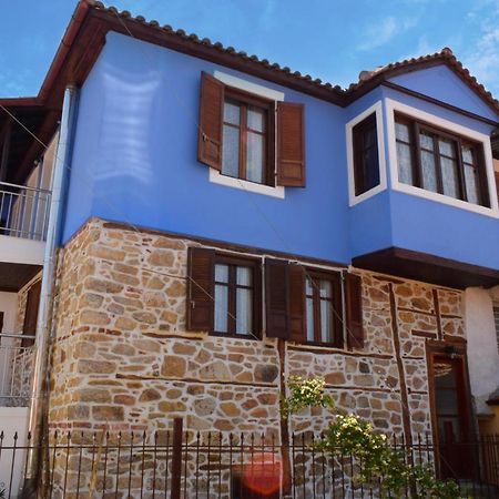 Villa Renovated Old Manor House With Yard Arnaía Esterno foto