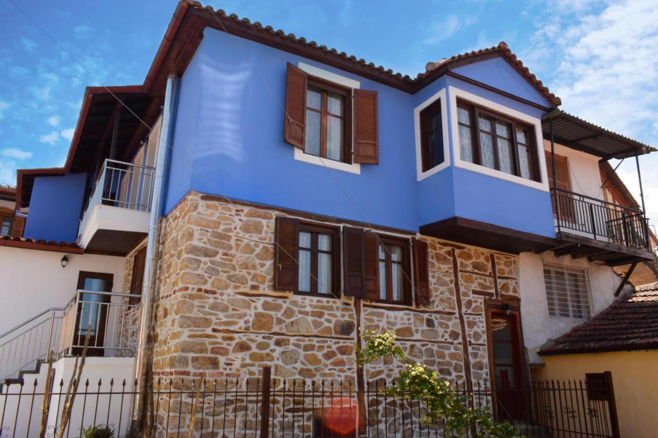 Villa Renovated Old Manor House With Yard Arnaía Esterno foto