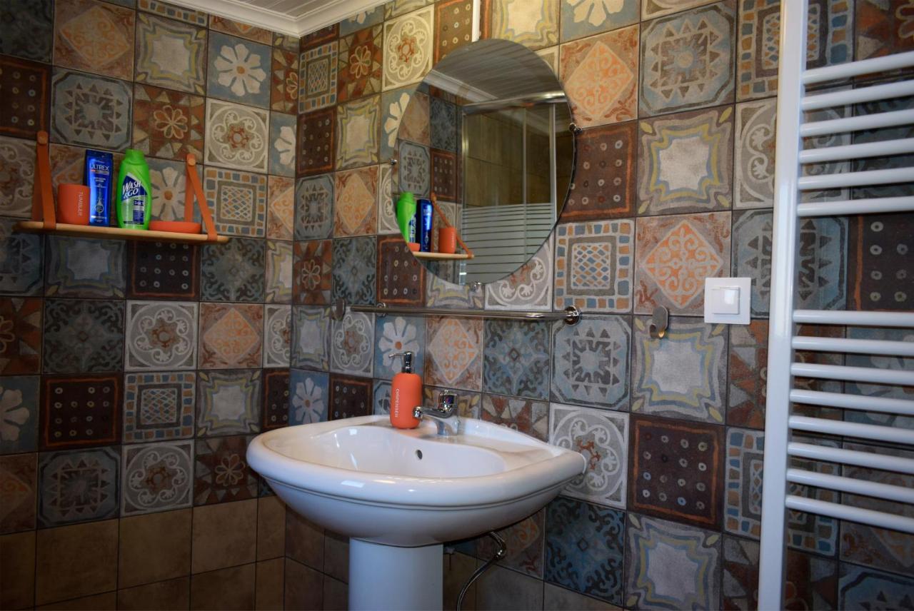 Villa Renovated Old Manor House With Yard Arnaía Esterno foto