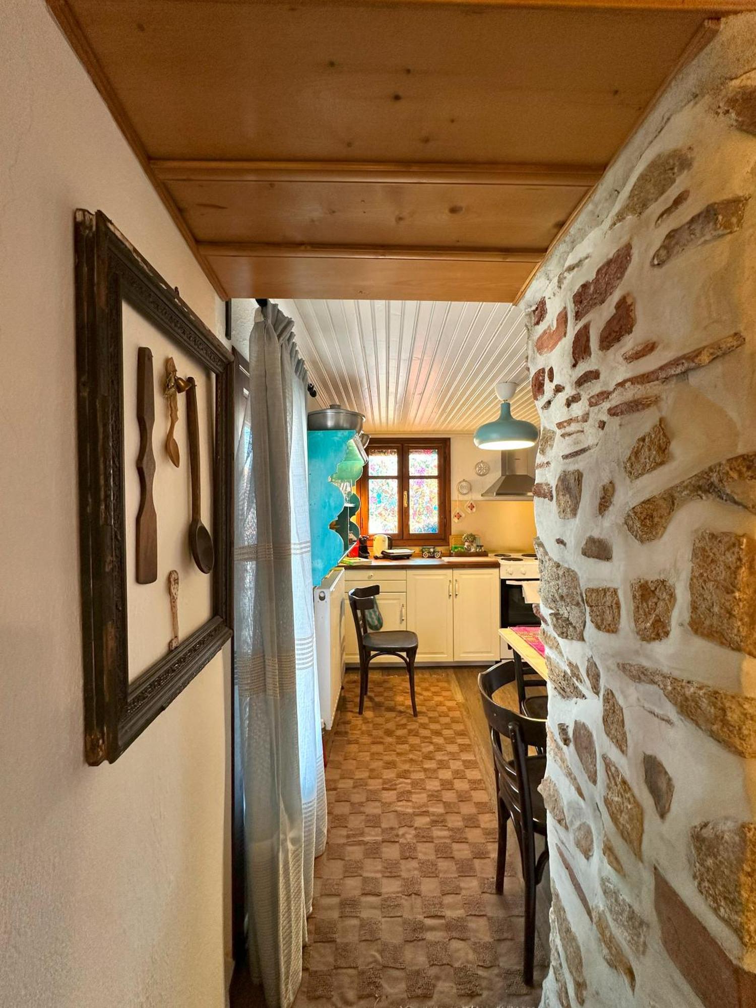 Villa Renovated Old Manor House With Yard Arnaía Esterno foto